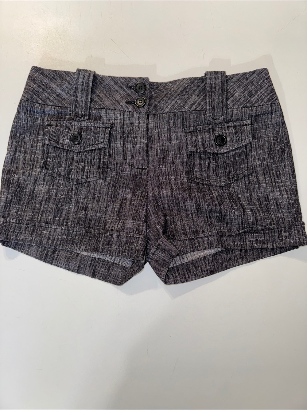Women’s Y2K I.Q. Authentic Brand Gray Textured Cuffed Shorts